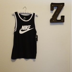 NWT Nike Mens Medium Shirt